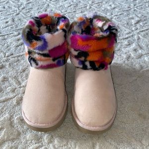 UGG Fluff Mini Motlee Boots size 6